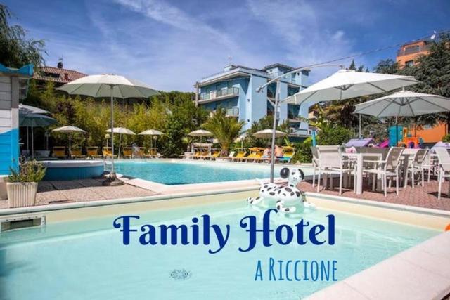 Hotel Tre Rose Riccione Extérieur photo