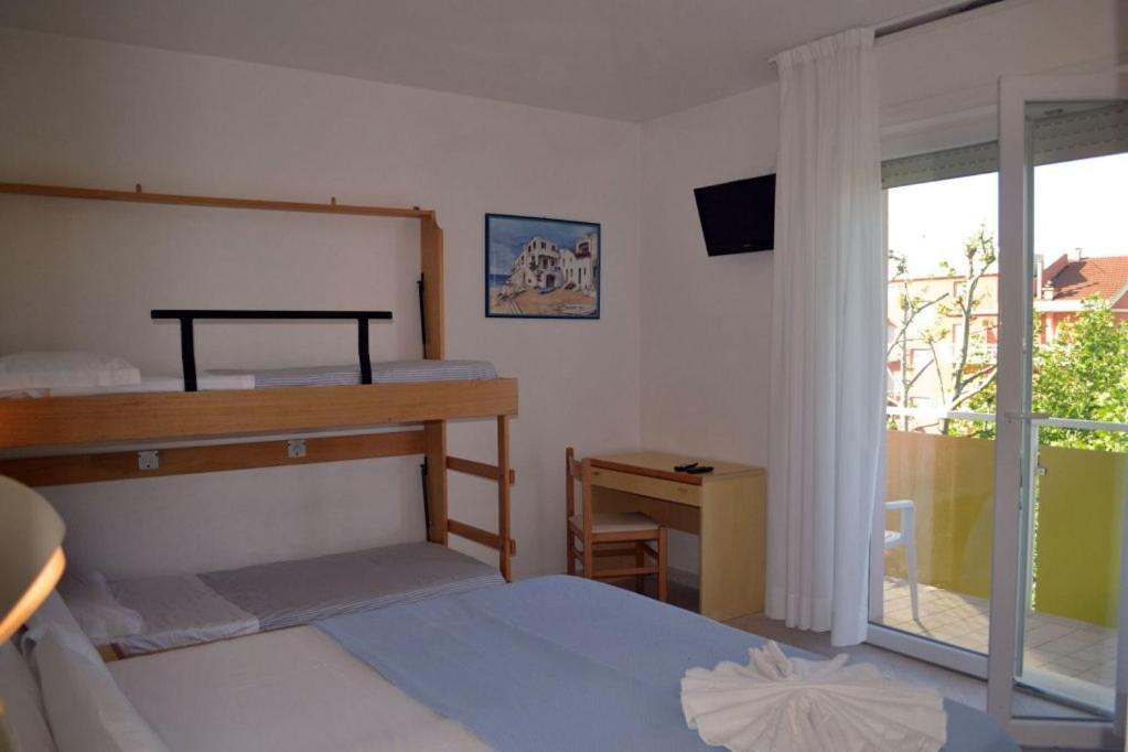 Hotel Tre Rose Riccione Extérieur photo