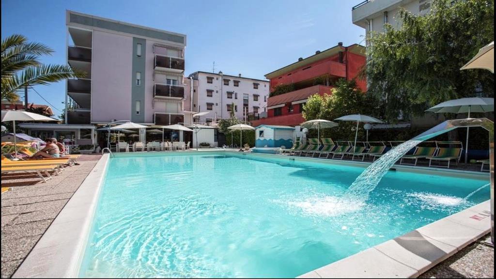Hotel Tre Rose Riccione Extérieur photo