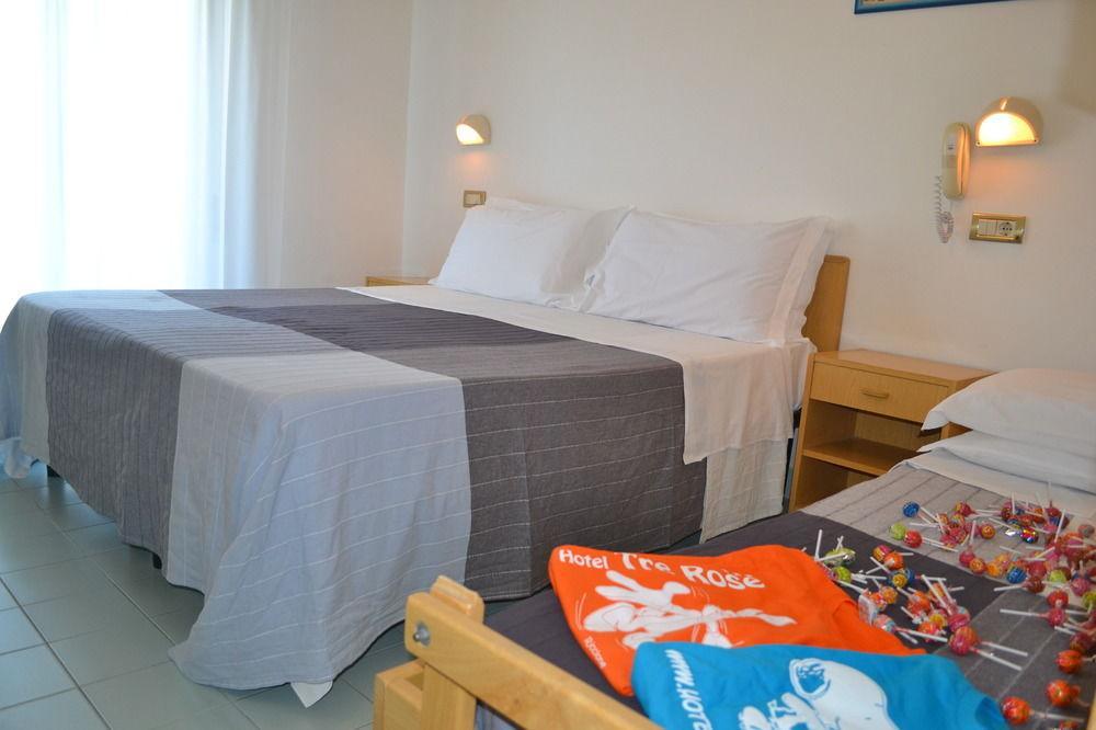 Hotel Tre Rose Riccione Extérieur photo